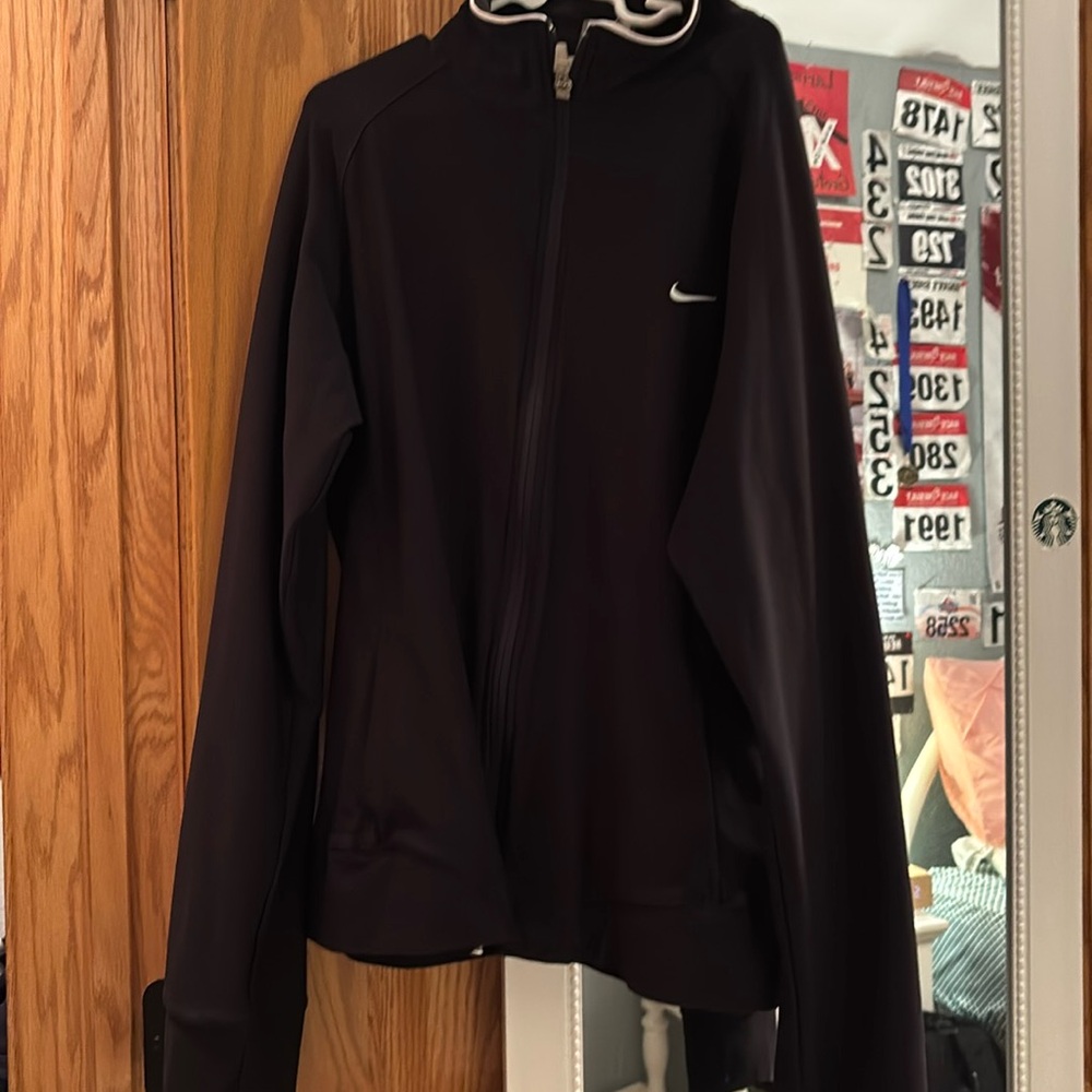 Nike women’s black full zip